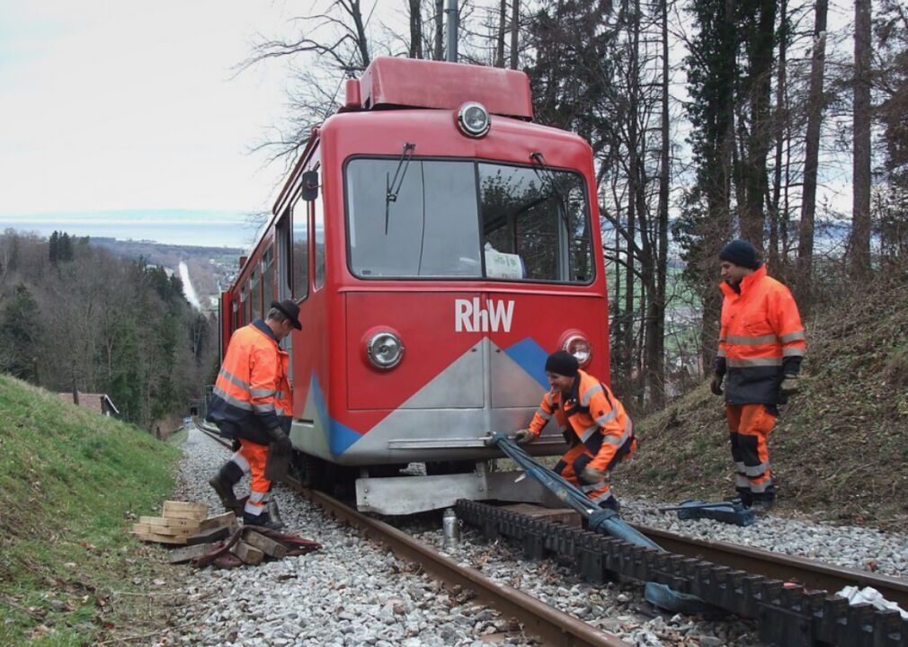 #45. Rail car repairers